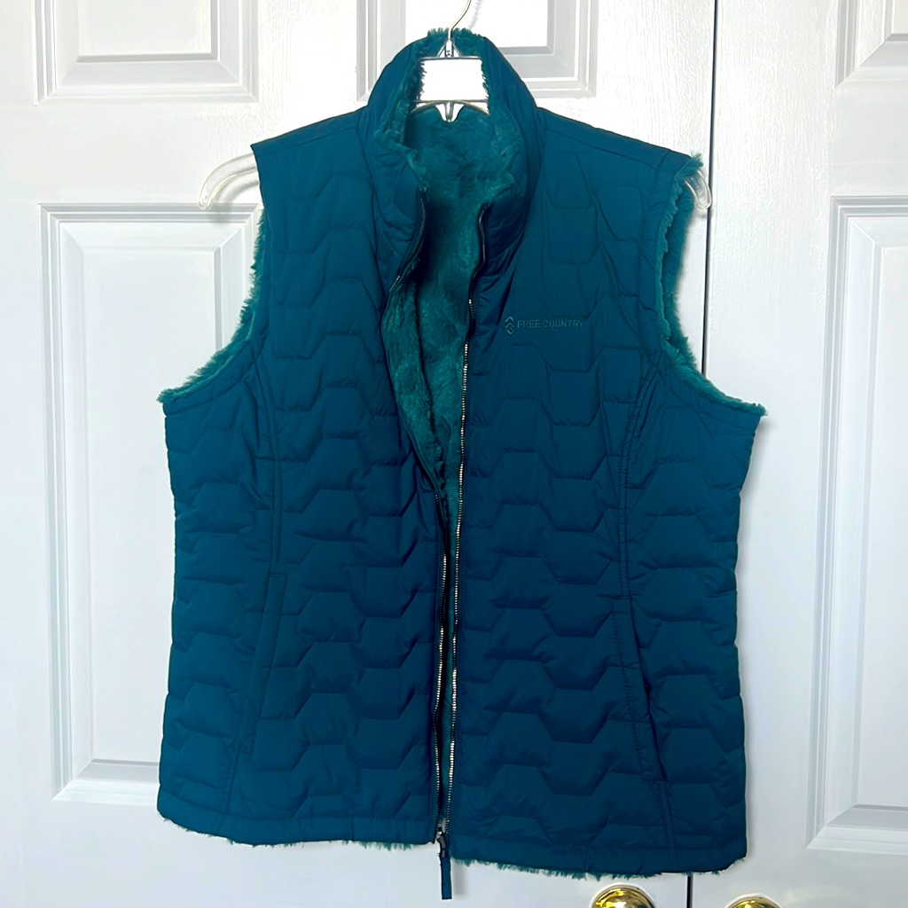 Brand New Free Country Reversible Vest